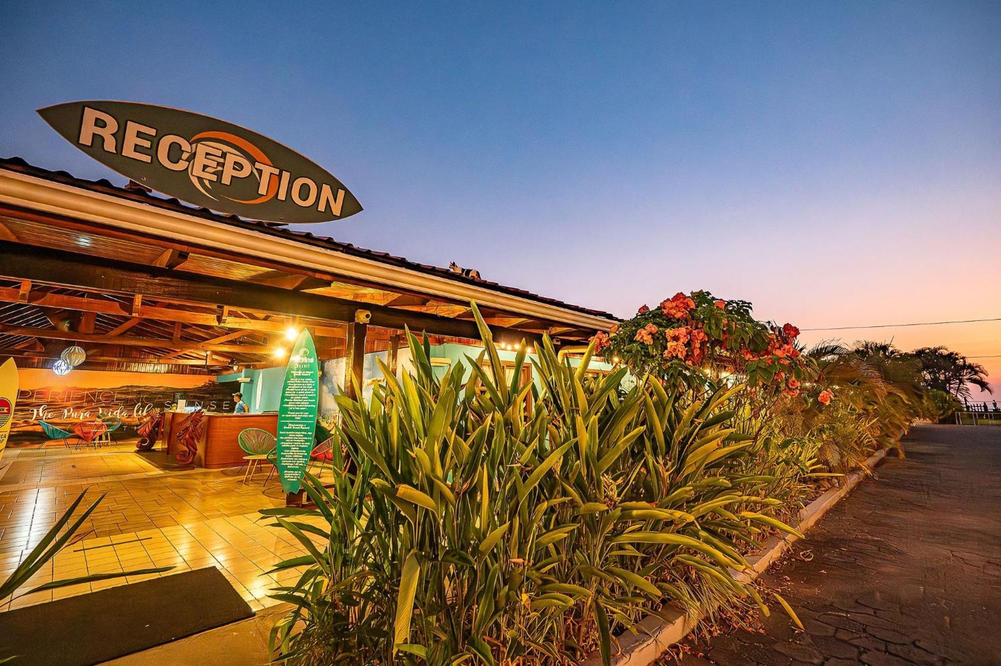 Beach Break Resort & Cr Surf Camp Jacó Εξωτερικό φωτογραφία